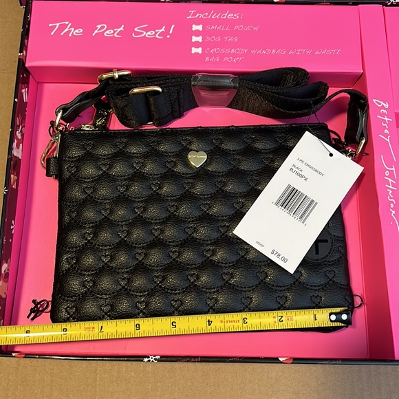 Betsey Johnson “The Pet Set” Black Crossbody Bag, Dog Tag & Keychain Pouch - Picture 10 of 16
